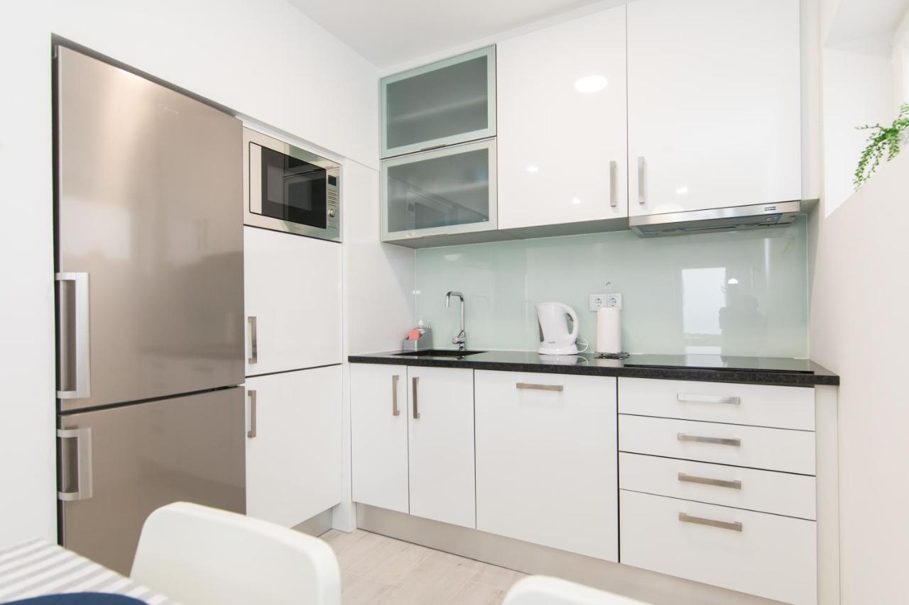 Apartamento Trival - A 1 Minuto Pe Da Praia Сесимбра Екстериор снимка